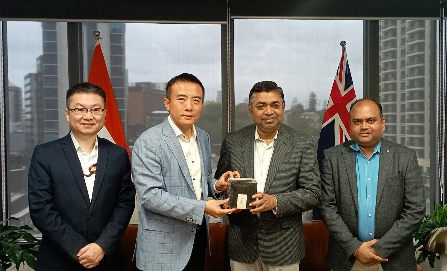 Meeting with the Commercial Officer of the Consulate of the People's Republic of China
